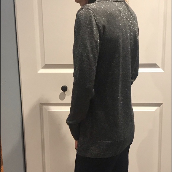 Dolce and Gabbana authentic turtleneck sweater - Picture 6 of 8